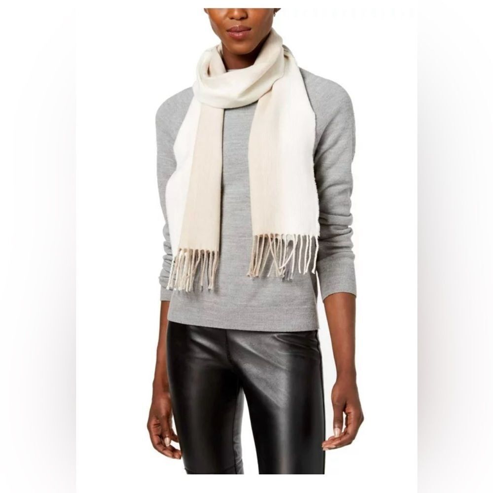 NWT Calvin Klein tan scarf